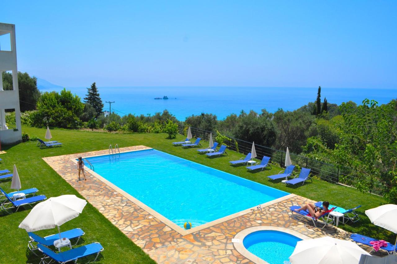 Luxury Loft Apartment With Pool - Pelekas Beach, Corfu Exterior photo
