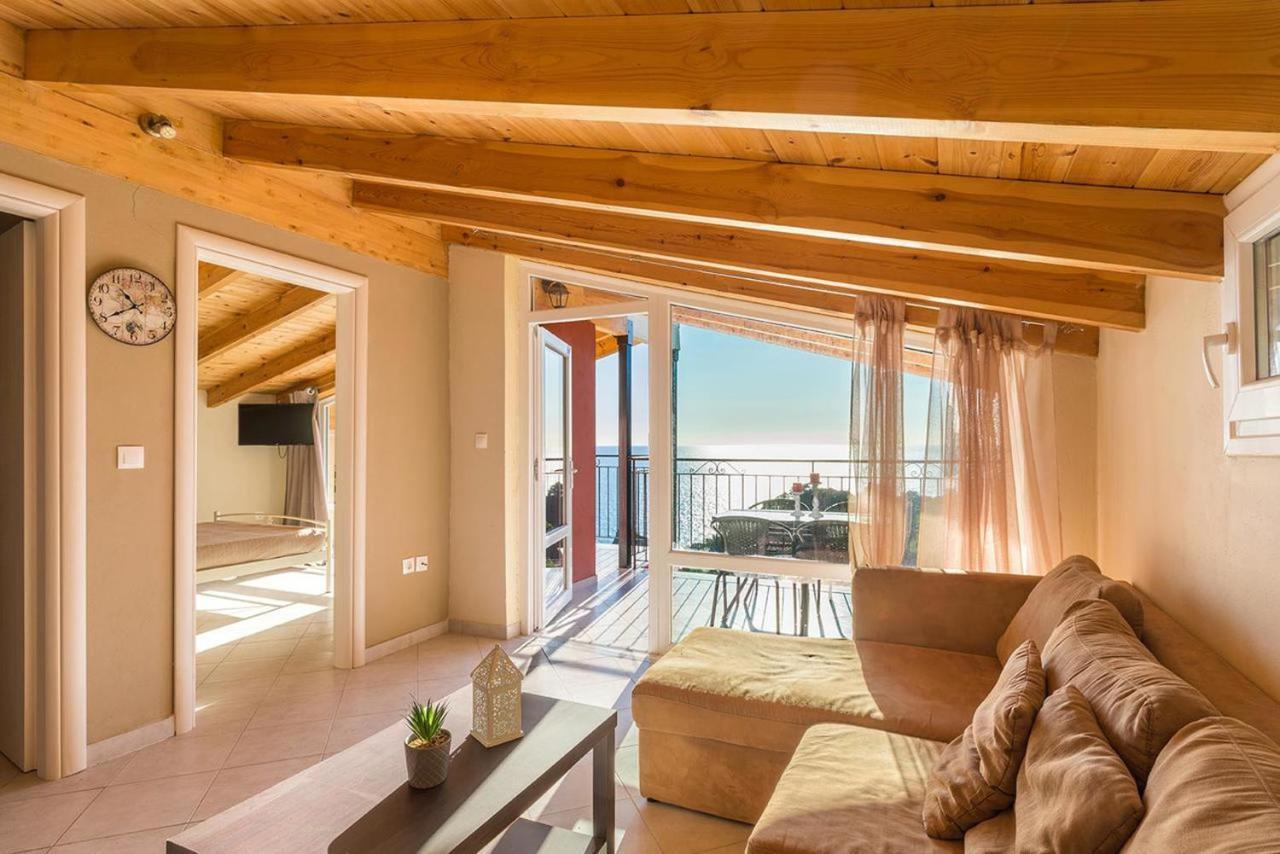 Luxury Loft Apartment With Pool - Pelekas Beach, Corfu Exterior photo